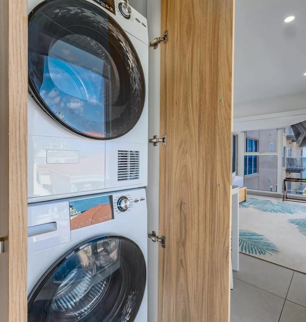 Upscale Studio City And Harbor Views Urban Oasis Oranjestad